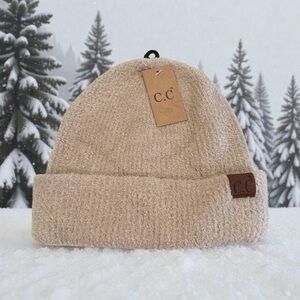 C.C beige women’s beanie NWT